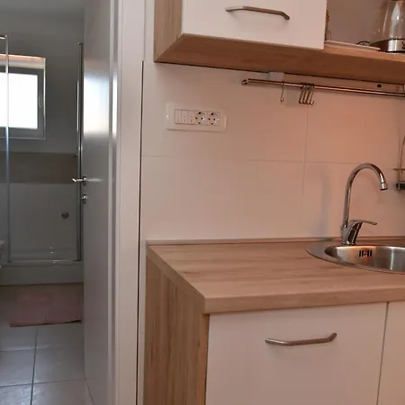 A 2 W Terrace 1 Min Walk To The Supetar