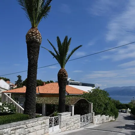 A 2 W Terrace 1 Min Walk To The Apartmán *