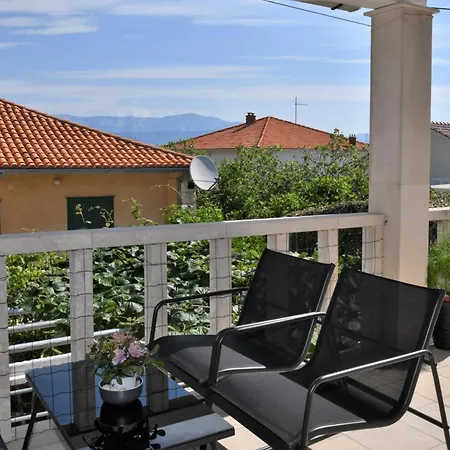 A 2 W Terrace 1 Min Walk To The Supetar