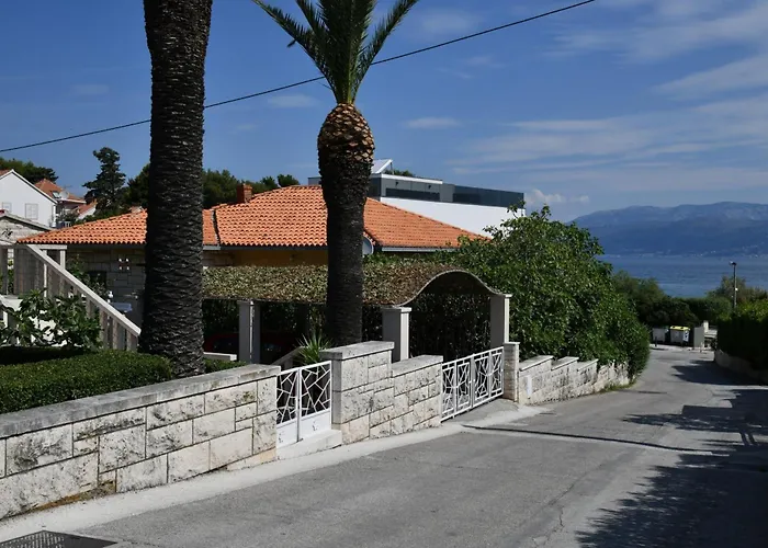 Appartamento B With Terrace 1 Min Walk To The San Pietro di Brazza