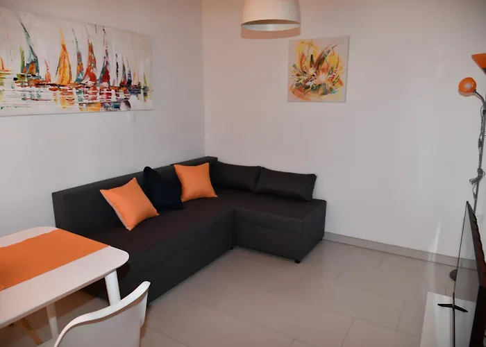 Appartamento B With Terrace 1 Min Walk To The San Pietro di Brazza
