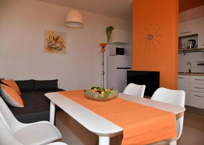 B With Terrace 1 Min Walk To The * San Pietro di Brazza