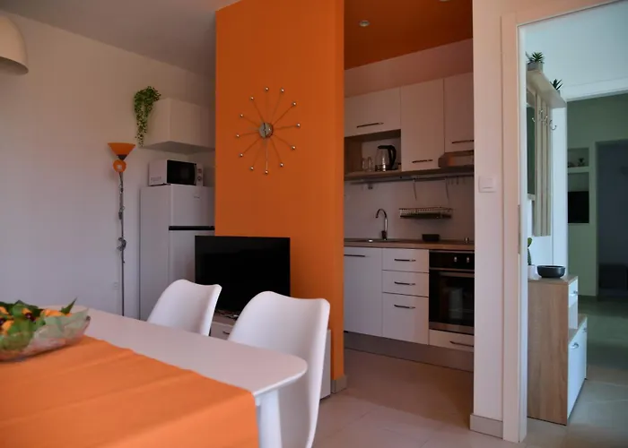Appartamento B With Terrace 1 Min Walk To The San Pietro di Brazza