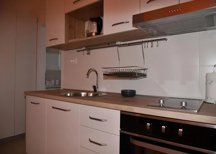 Appartamento B With Terrace 1 Min Walk To The